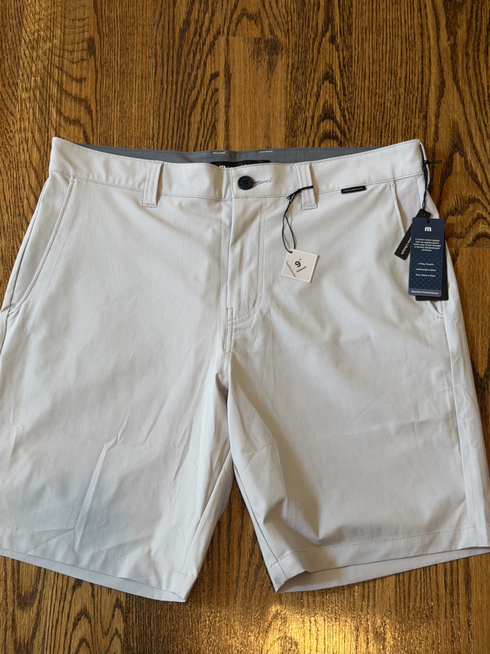 TravisMathew Wanderlust Shorts, a premium, lightweight size 35 NWT